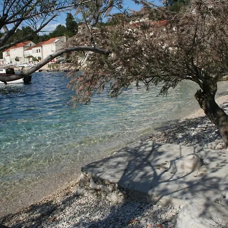 Double 4341a Affittacamere Račišće